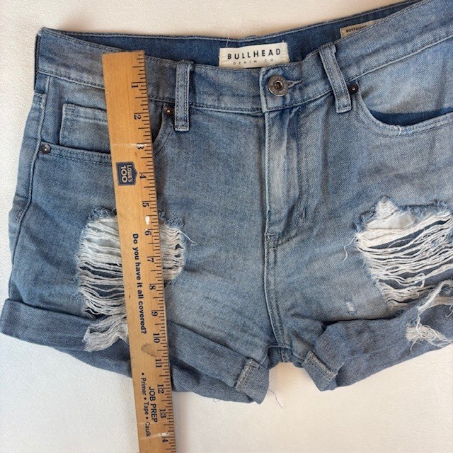 Bullhead Denim Co. Women's Distressed Boyfriend Denim Shorts Ripped Blue Size 3 thumbnail 6