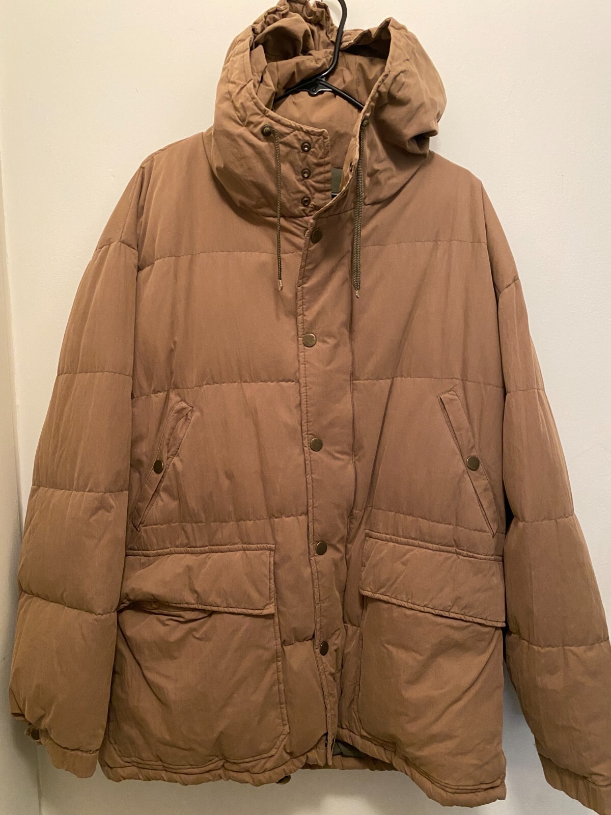 Gap Hooded puffer jacket with patch pockets, made… - image 3