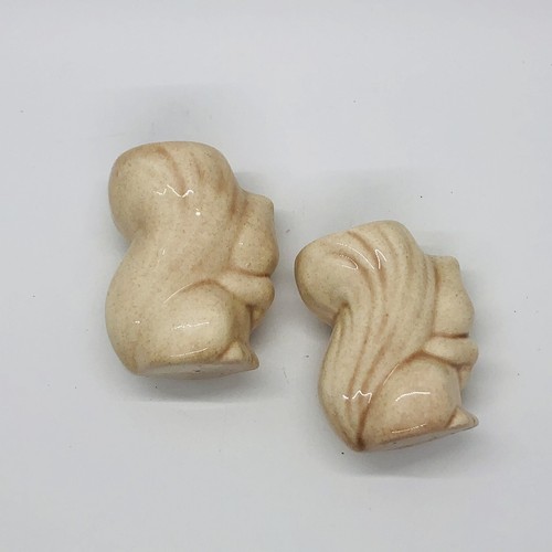 Vintage Tan Squirrel Ceramic Tooth Holder Set of 2 Kitschy Thanksgiving Decor - Picture 8 of 10