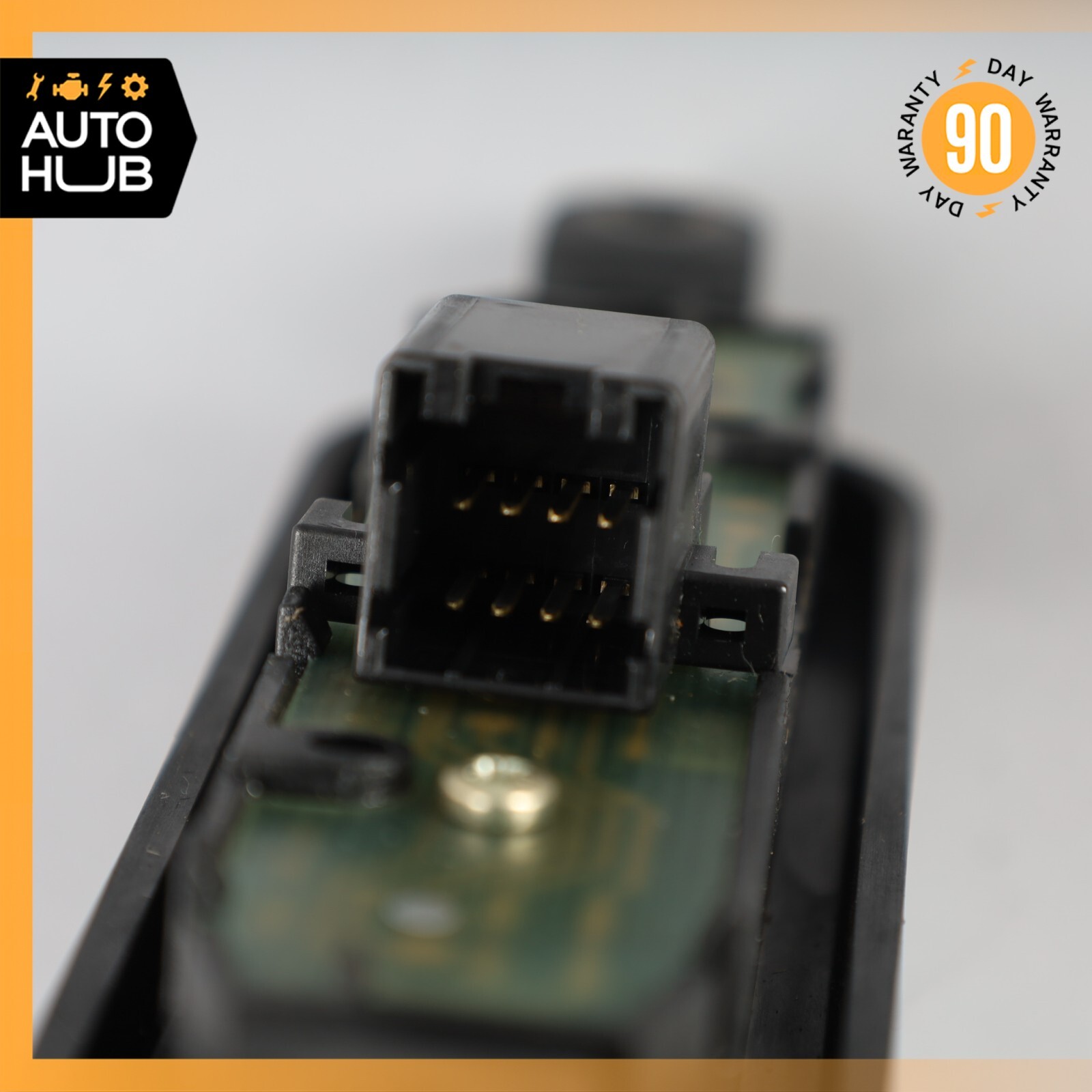 03-13 Maserati Quattroporte M139 Rear Center Console Switch Control OEM