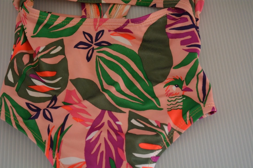 Traje de baño recortado de una pieza rosa tropical playa Crazy 8 XS 4 para niñas Foto 2 de 4