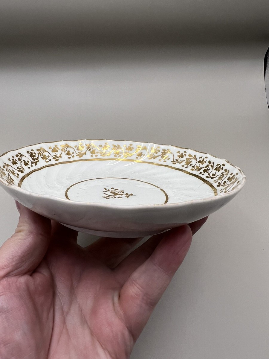 Antique Chamberlain Worcester Porcelain Tea Cup & Saucer, Pattern