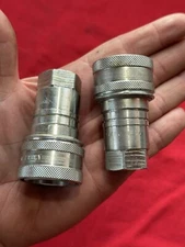 PAIR (2) FASTER NV-12 FEMALE HYDRAULIC PUSH PULL QUICK COUPLERS - JOHN DEERE CNH