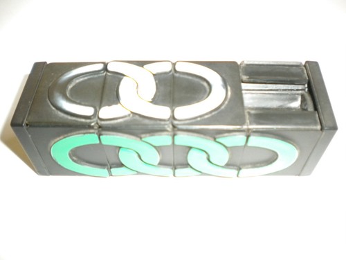 Rompecabezas de cadena de bloques de plástico, 4 secciones 11 paneles 4 colores - Imagen 4 de 4