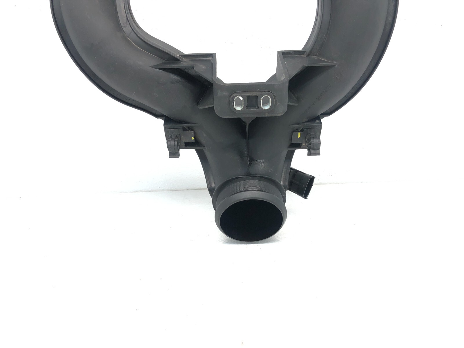2014-2020 MASERATI GHIBLI SQ4 3.0L AIR INTAKE INLET DUCT TUBE W/ MAF SENSOR OEM.