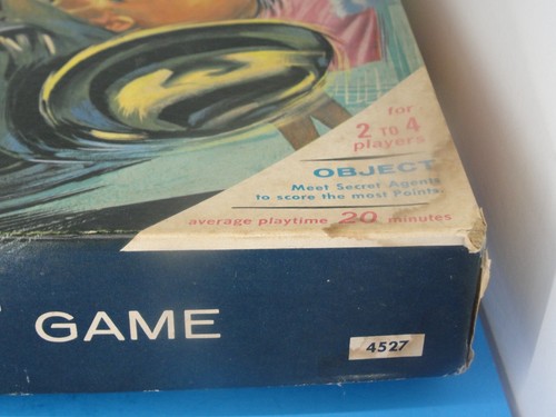 1964 James Bond Secret Agent 007 Game by Milton Bradley Complete NM/M Cond. - Picture 9 of 11