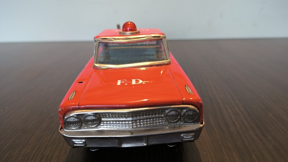 レア　消防車 FIRE CHIEF CAR VINTAGE RARE OLD TIN TOY FIRE CHIEF CAR JAPAN DAIYA FRICTION