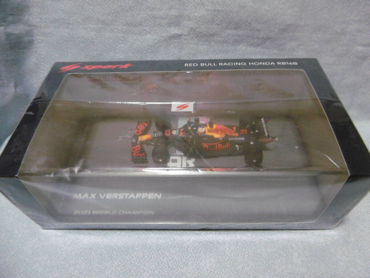 【福袋セール】の商品 Spark 1/43 Red Bull Racing Honda Rb16B Winner Abu Dhabi Gp レーシングカー