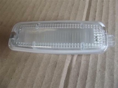 Audi TTRS TTS TT 8J S5 A5 Cabrio Innenraumleuchte Innenleuchte 8J0947105