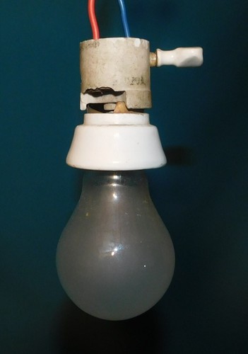 ALTER SCHALTER FÜR E27 BUCHSE. LAMPE MAZDA GRAS RAVEL. GETESTET FUNKTIONIERT - Bild 2 von 9
