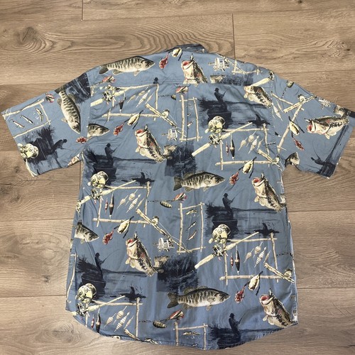 Bit & Bridle Men’s Sz M All Over Print Fish Lures Reels Blue Button Up Shirt - Picture 5 of 5