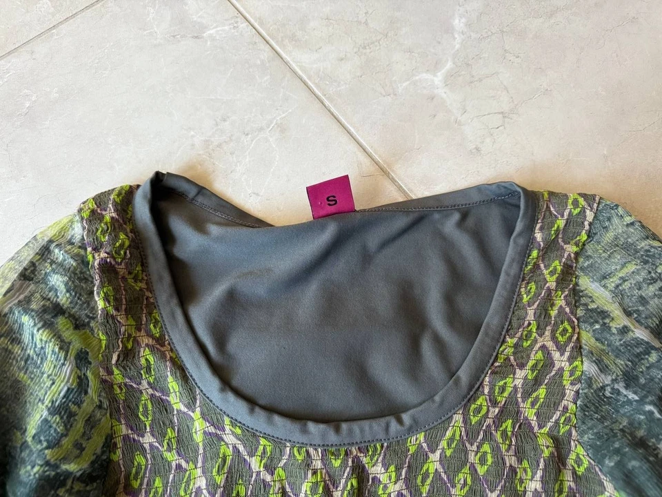 SAVE THE QUEEN СДЕЛАНО В ИТАЛИИ 70% ШЕЛК 30% НЕЙЛОНА АБСТРАКТНАЯ БЛУЗКА ВЕРХНИЙ ЖЕНЩИН SZ S - Изображение 4 из 4