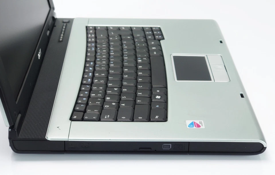 Acer TravelMate 15,4'' Windows XP Retro Gamer Notebook Pentium M 40GB DVD-RW 1GB - Bild 4 von 4