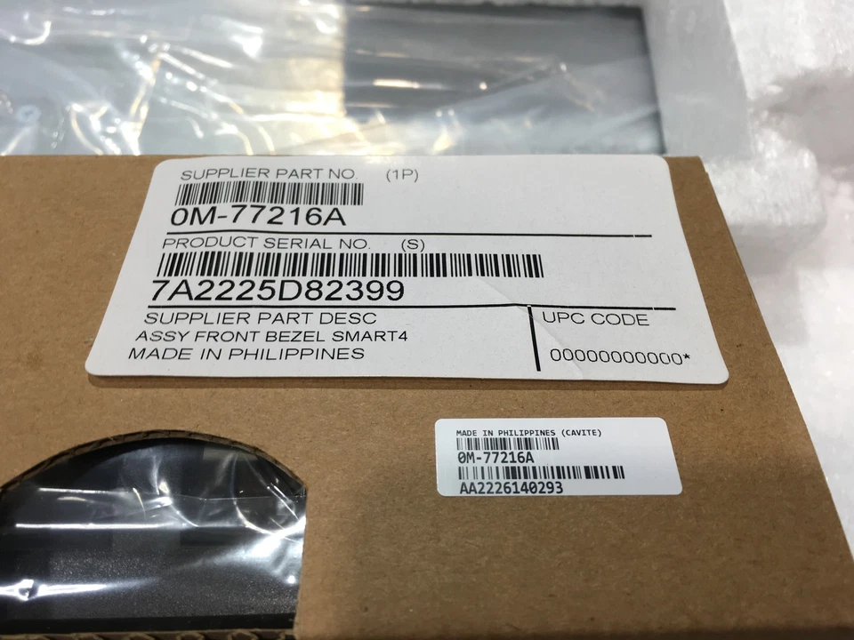 Unidad Smart-UPS 3000 LCD 208 V RM 2U (SMT3000RMT2U) APC - Nueva caja abierta Foto 3 de 4