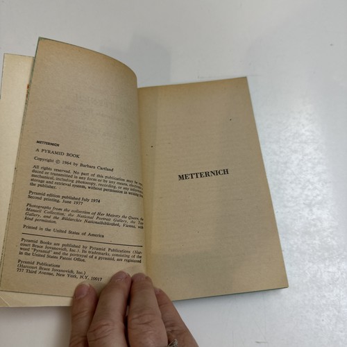 Barbara Cartland Paperbacks ~ Vintage Metternich: The Passionate Diplomat - Foto 9 di 15