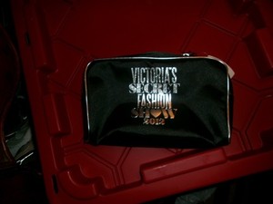 Victoria's Secret 2012 Fashion Show Cosmetic Makeup Bag Collectible Bags New