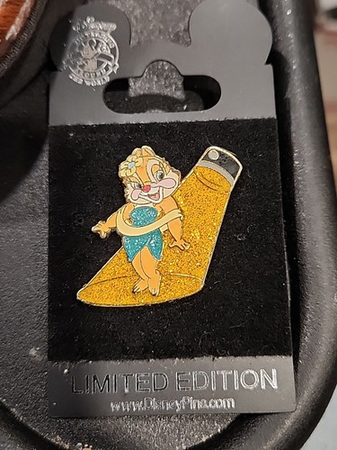 Disney Pin 67793 DEC NFFC Spotlight Clarice Chipmunk Cast Exclusive LE 300 - Picture 2 of 3