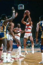 John Lucas of the Washington Bullets1981 Basketball Photo 9