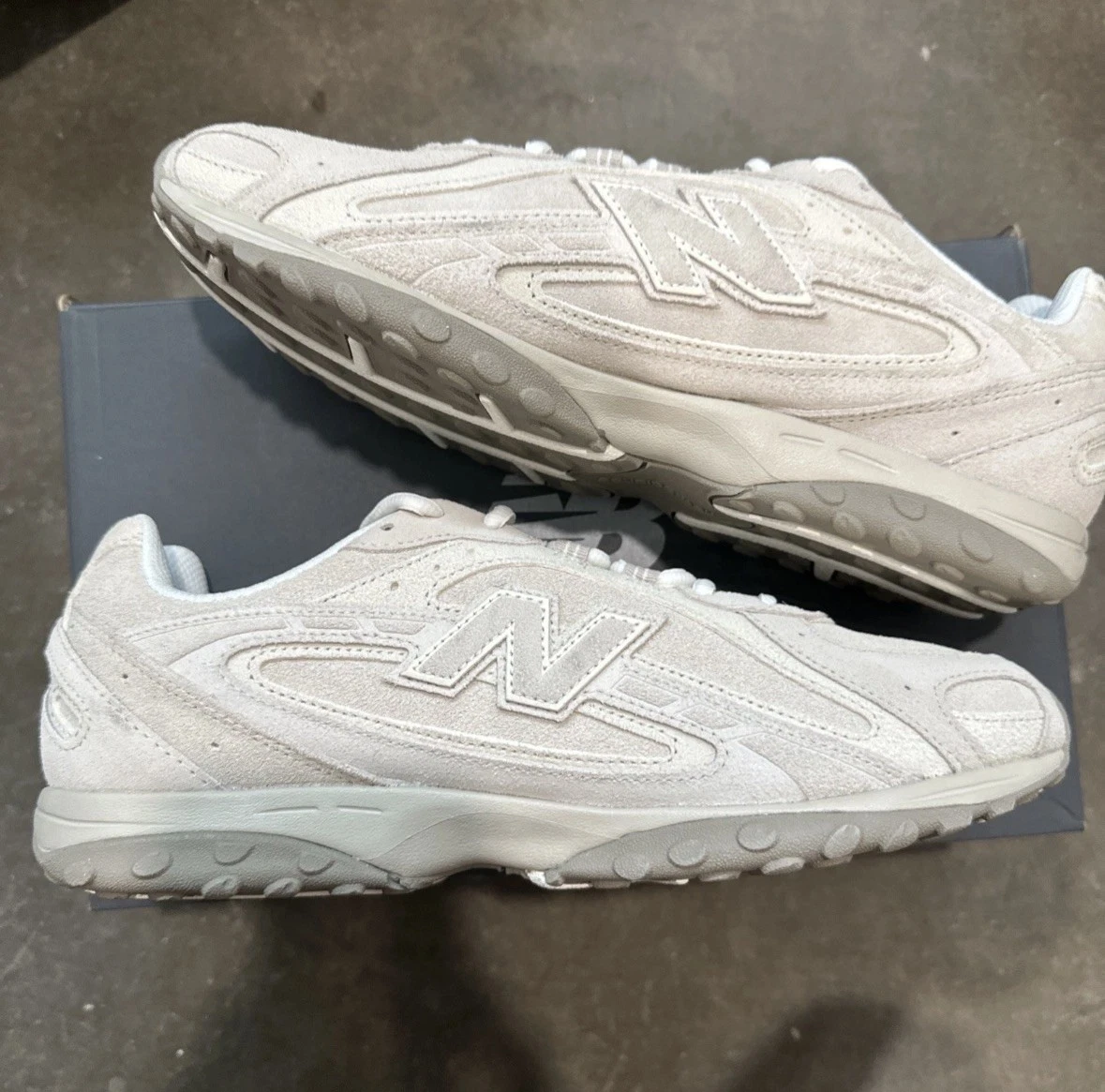 New Balance 204L Timberwolf Linen for Sale | Authenticity