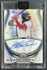 VLADIMIR GUERRERO JR. 2023 TOPPS CHROME BLACK #WCA-VGJ IVORY AUTO BLUE JAYS /50