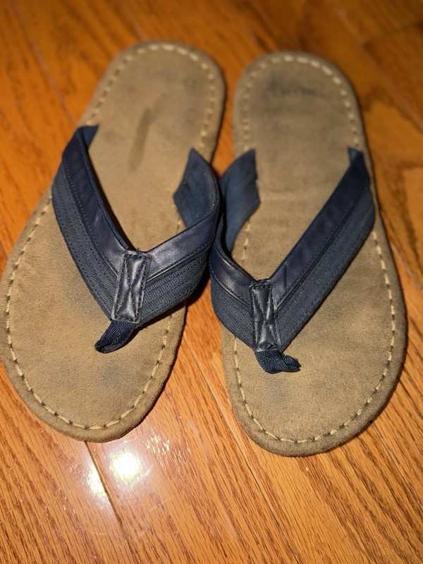 size 10 men's blue flip flop