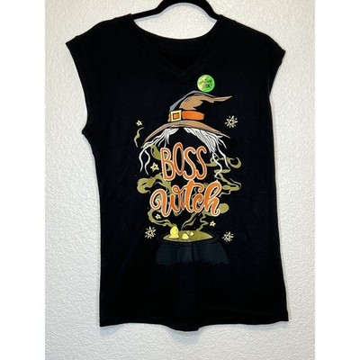 NWT Boss Witch Womens Shirt Halloween Horror Nights 2022 Glow In The Dark Medium