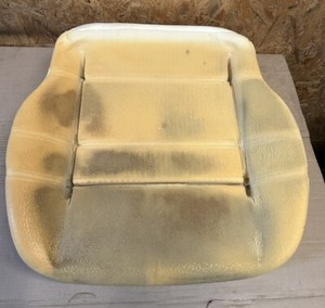 Sitzpolster VW Golf 3 Sitz Unterteil Polster Schaumstoff 1H0881375 Sitzfläche 4