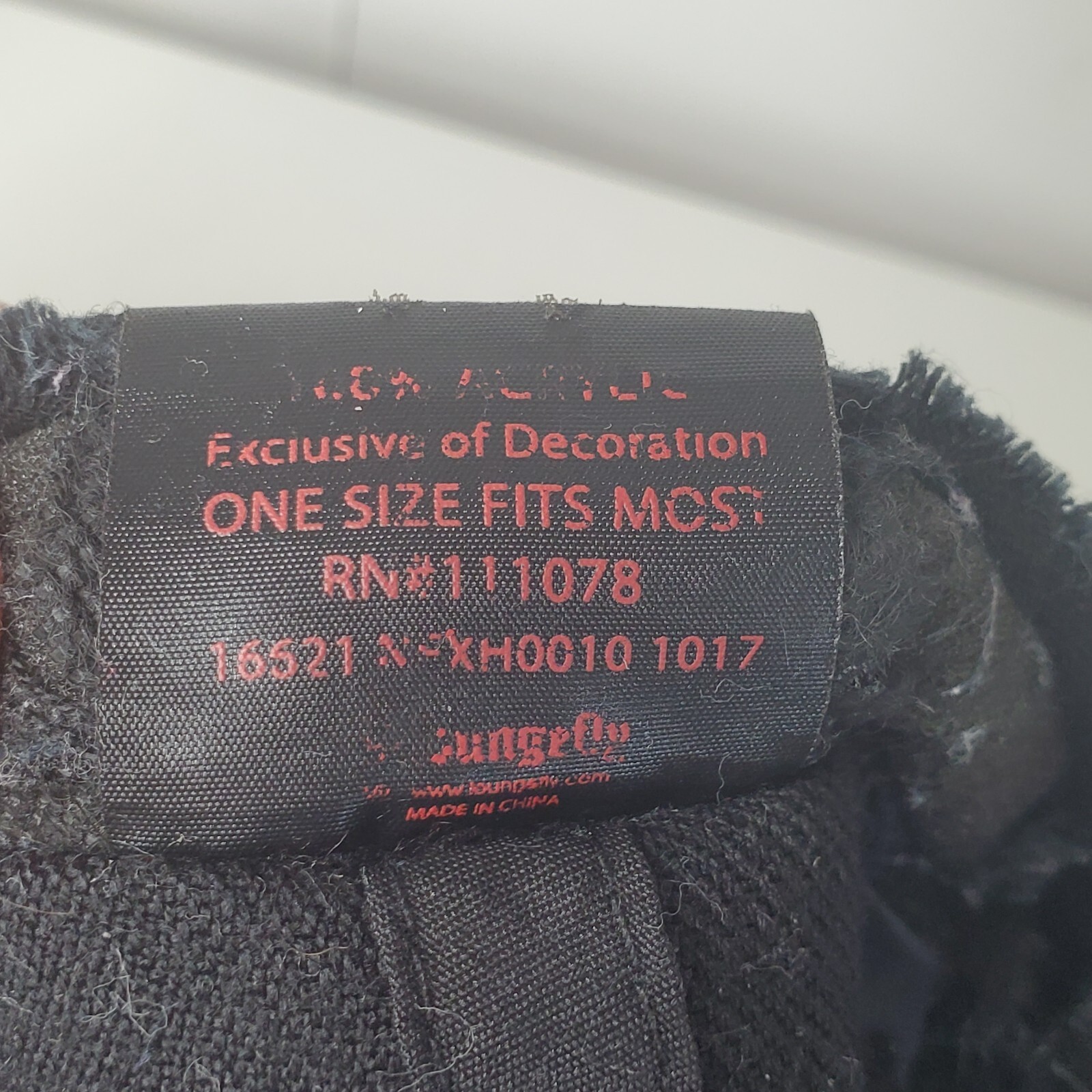 Official Stranger Things Embroidered Snapback Hat… - image 11