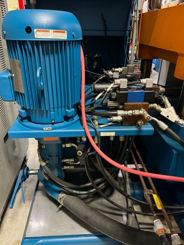 2004 Wabash MPI 225T 4-Post Hydraulic Heated Platen Press or Composite Molding - Picture 18 of 24