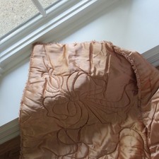 CARLIN COMFORTS 1940'S SATIN BEDSPREAD WOOL FILL AMAZING COND. CHAMPAGNE/PEACH