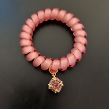 Pulsera Llavero Muñeca Espiral con Dijes Gemas Enjauladas Chatran