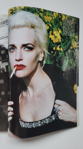 Vogue Italia No.663 Nov 2005 - Picture 7 of 24