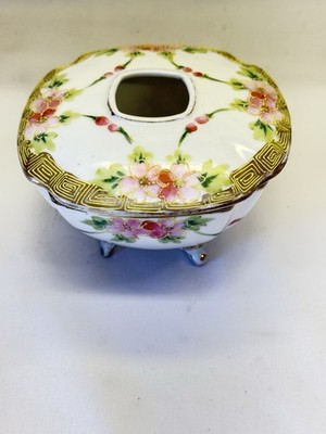 Nippon 4 Footed Hand Painted Hair Receiver / Trinket Pink Flowers Gold Trim VTG