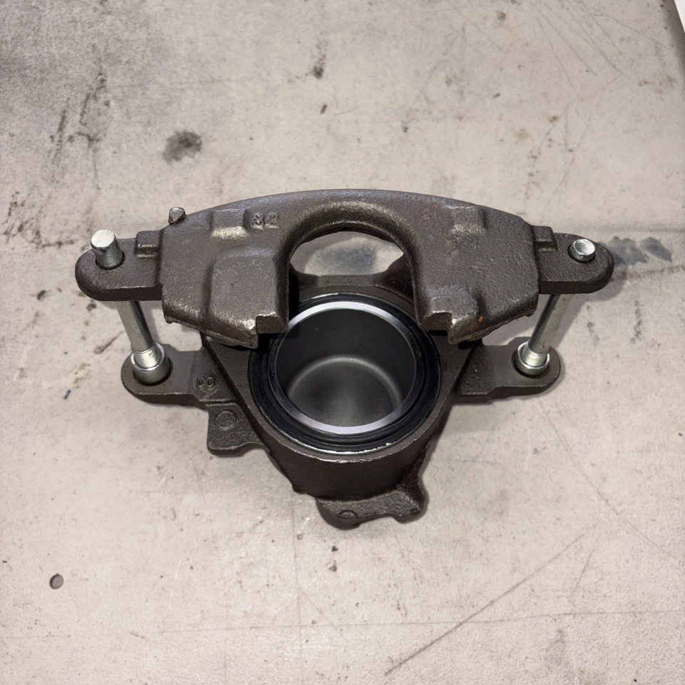 Pinças de freio dianteiras direitas para 1972-74 Chevy Blazer RWD 1975-78 GMC C15 Suburban - Imagem 4 de 4