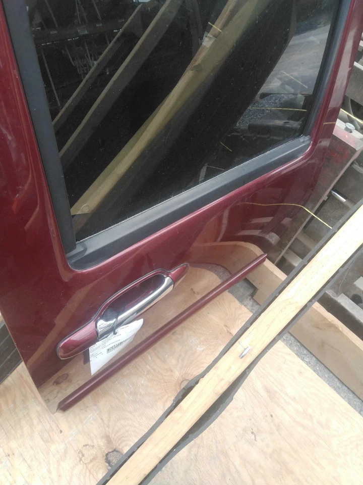 Used Rear Right Door Assembly Rear Side fits: 2009 Gmc Canyon Crew Cab Rear Righ Foto 2 de 4