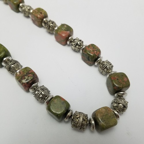 Unakite Jasper Beaded Necklace 32" Green Marlbled Square Beads Silvertone - Picture 3 of 7