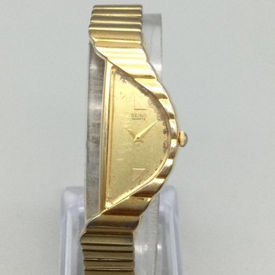 Noriko.I✾14kgf Vintage Seiko Rivoli Watch 14mm Gold Tone 1F20-5059 Half Moon New
