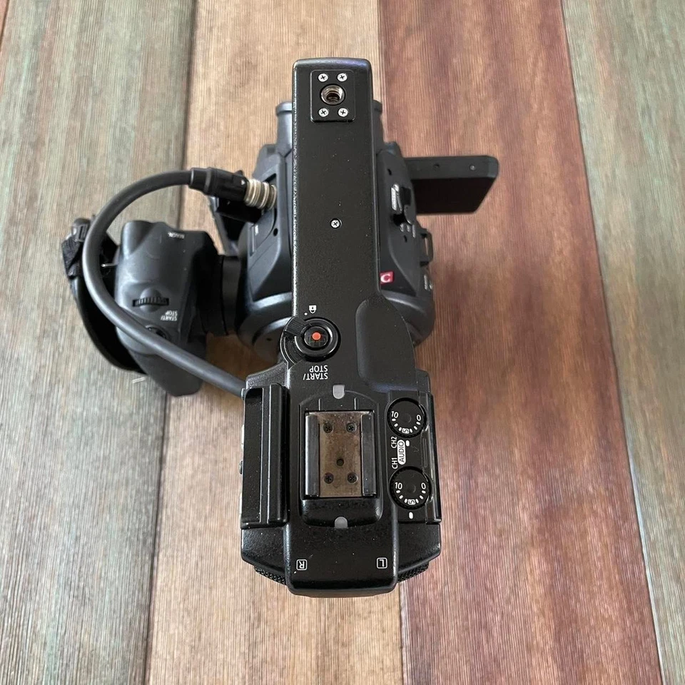 Canon EOS C100 Cinema Camera w/ Carrying Backpack & Accessories - Image 4 of 4