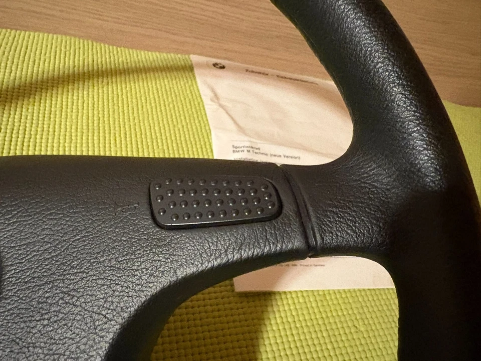 Volante genuino BMW E34 525i 535i sedán 1989 1995 raro JDN casi como nuevo 4 Foto 4 de 4