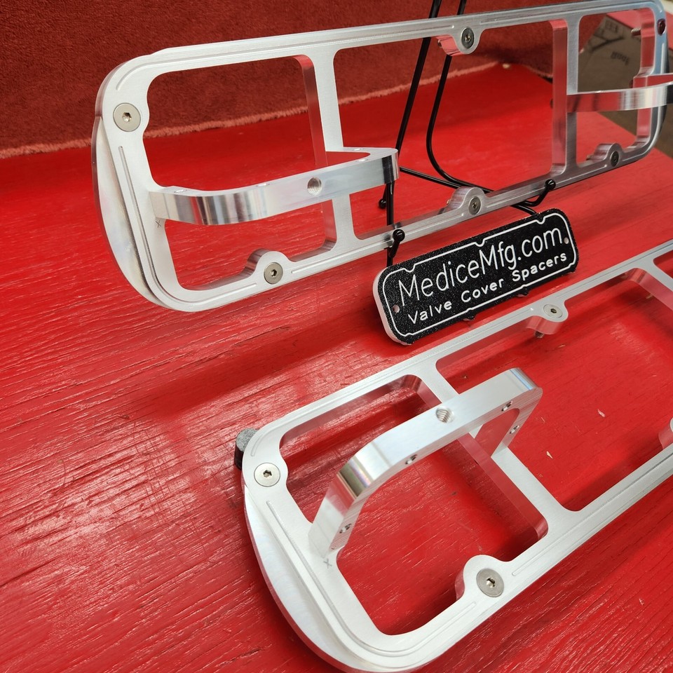 VALVE COVER ADAPTOR (Ford YBlock Valve Cover) on (Small Block Ford