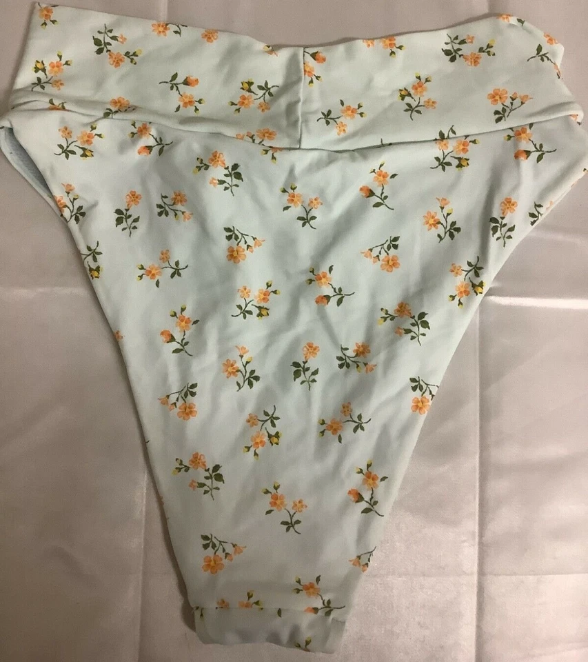 Parte inferior de bikini Aerie para mujer talla mediana marfil floral corte alto descarado traje de baño Foto 3 de 4