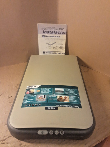 Epson Perfection 1260 Photo J121A Flachbettscanner USB 2.0 48 Bit - OHNE NETZTEIL