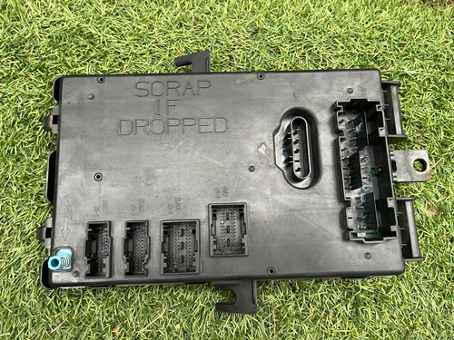 2005 2006 FORD MUSTANG INTERIOR BODY CONTROL MODULE BCM FUSE BOX 5R3T-14B476-BE - Picture 2 of 8
