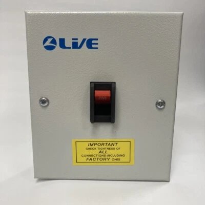 LIVE ELECTRICAL Live 32A TP+N Metal 3 Phase Isolator Switch Triple Pole - TPNI32