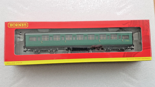 Hornby R4302B BR Maunsell Corridor 3rd Class Coach No.1123 Boxed | Zustand: Used