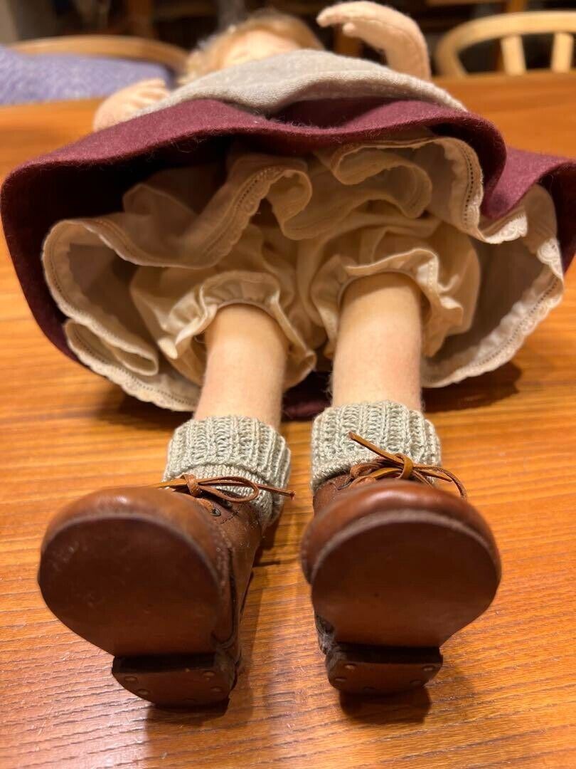 R. John Wright Heidi Doll Limited Edition Excellent R. John Wright Heidi Doll Limited Edition Excellent