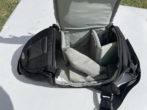 Black Lowepro Slingshot 100 AW Shoulder Sling Camera Bag Backpack Rain Cover - Picture 10 of 12