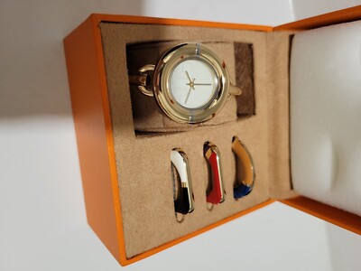 ★ヤマト便でお届け・在庫★TORY BURCH MILLER WATCH GIFT SET Amazon.com: Tory Burch MILLER WATCH GIFT SET, MULTI-COLOR