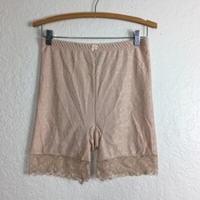 Marilyn Monroe Intimates Sz 1X 7481-49 Shaper Shorts Lace Hems Beige Shapewear