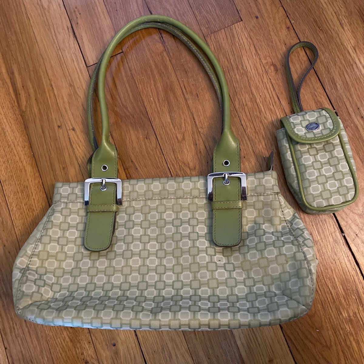 Women's Nine West vintage green purse with small matching